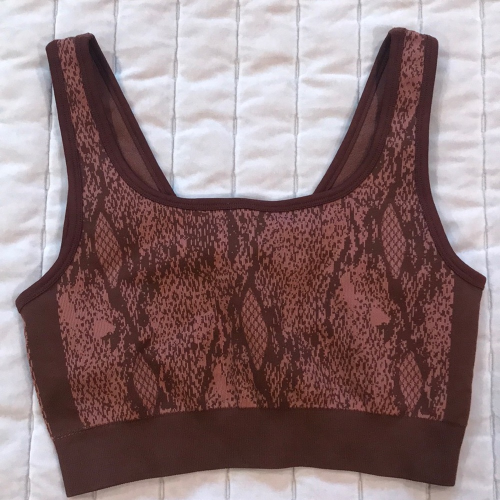 Fabletics burgundy snake skin print burgundy size medium